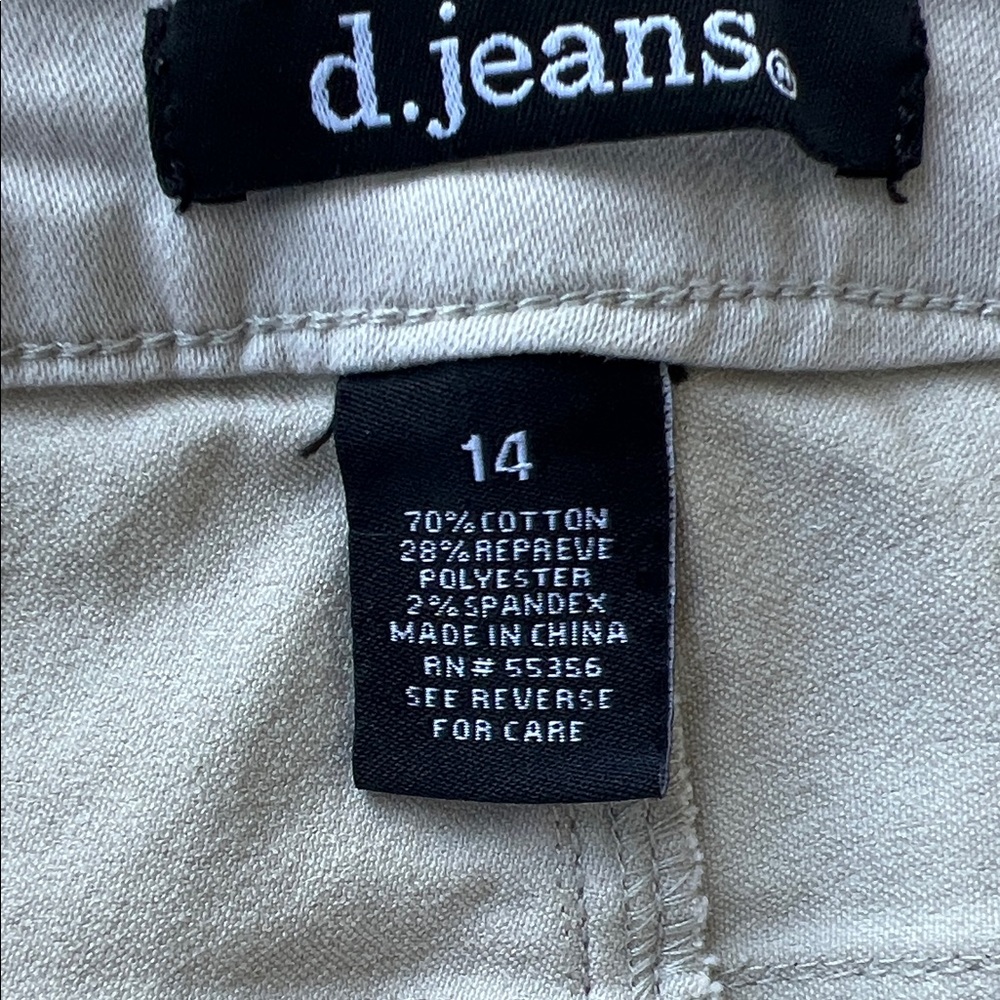 d. jeans Recycled Twill Crop Jeans – Stone with contrast stitching , Size 14 - Picture 3 of 5